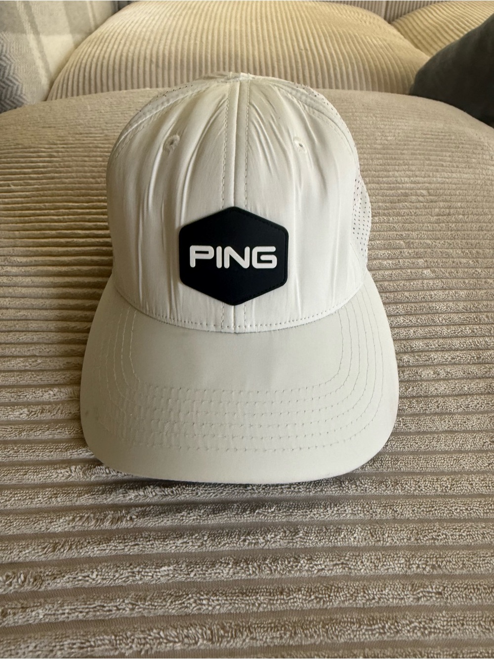 Ping White Men’s Performance Golf Hat with Black Hex Logo